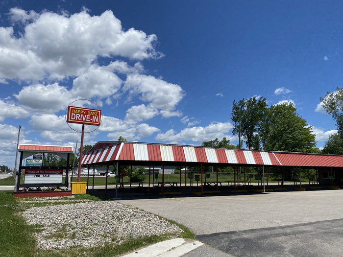 Happy Dayz Drive-In and Diner - June 17 2022 Photo